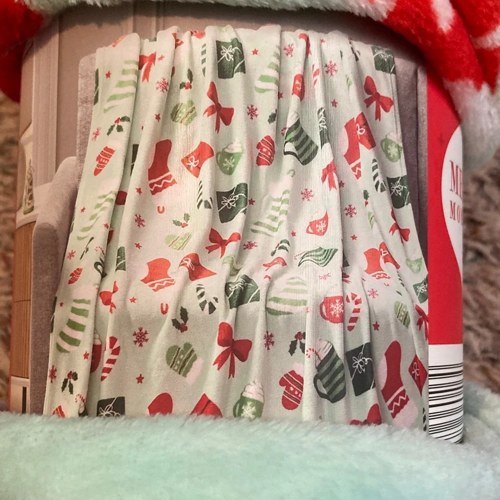 Holiday Throw Blanket - Red and Green